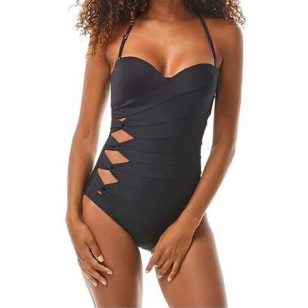 Carmen Marc Valvo Elegant Black One-Piece Swimsuit